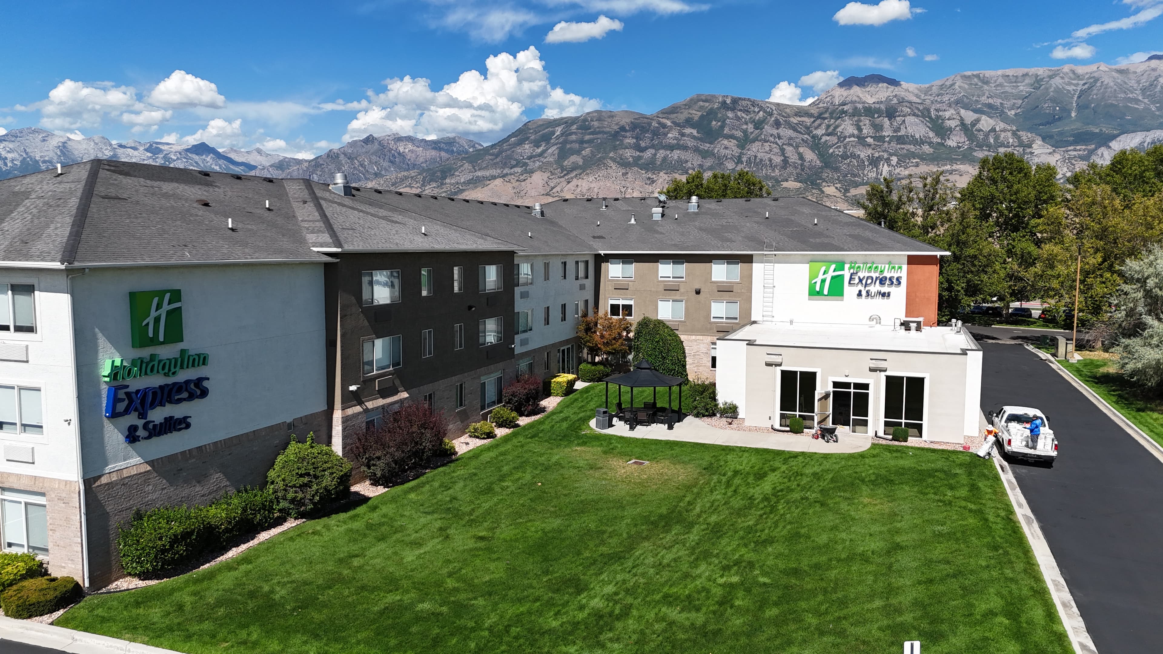 Large commercial roofing project